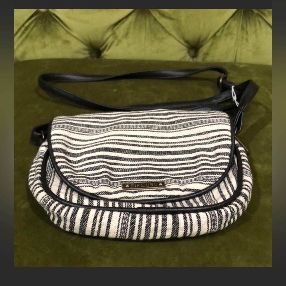 Mini Ripcurl Crossbody🌊
